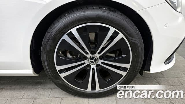 Mercedes-Benz E-класс W213 Avantgarde, 2022 все фото