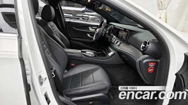 Mercedes-Benz E-класс W213 Avantgarde, 2022 11