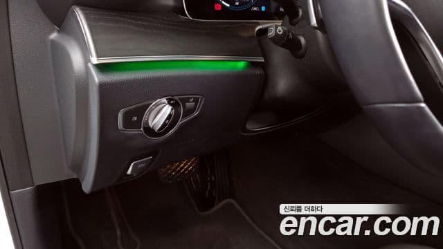 Mercedes-Benz E-класс W213 Avantgarde, 2022 18