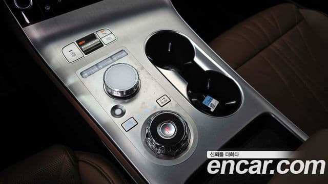 Genesis GV70, 2025 9