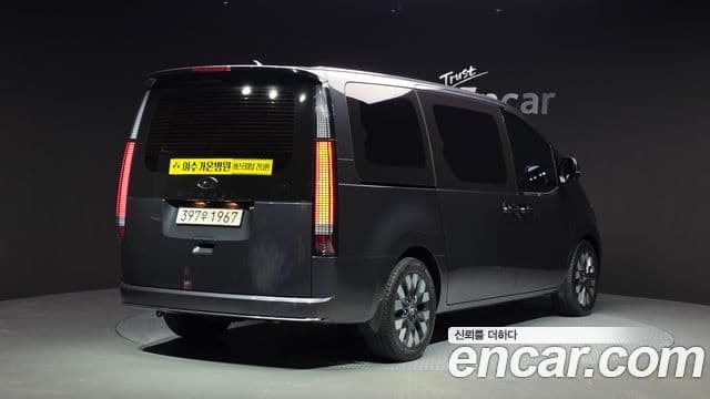 Hyundai Staria Prestige, 2023 2