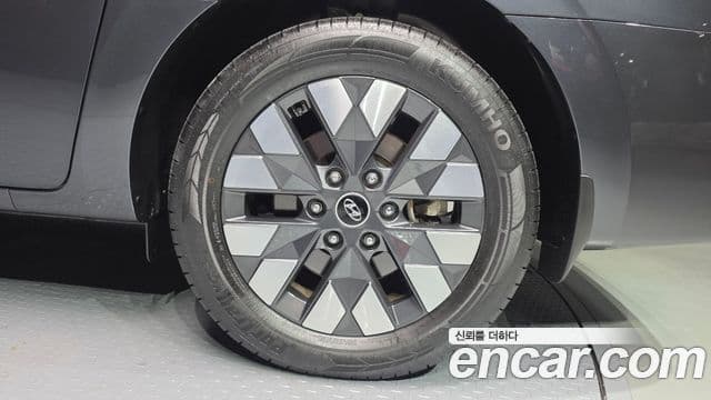 Hyundai Staria Prestige, 2023 все фото