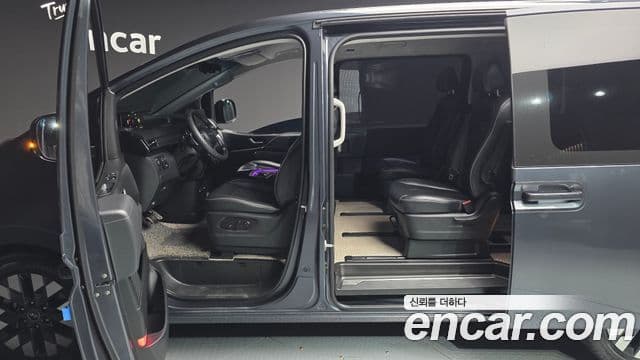 Hyundai Staria Prestige, 2023 18