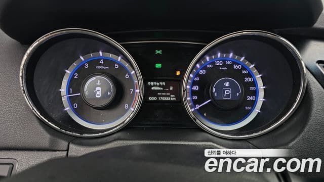 Hyundai YF Sonata Premier, 2012 8