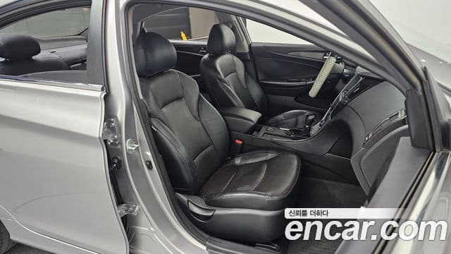 Hyundai YF Sonata Premier, 2012 11