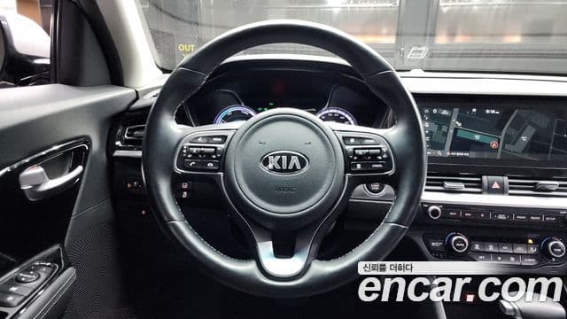 Kia The / новый New Niro Prestige, 2020 13
