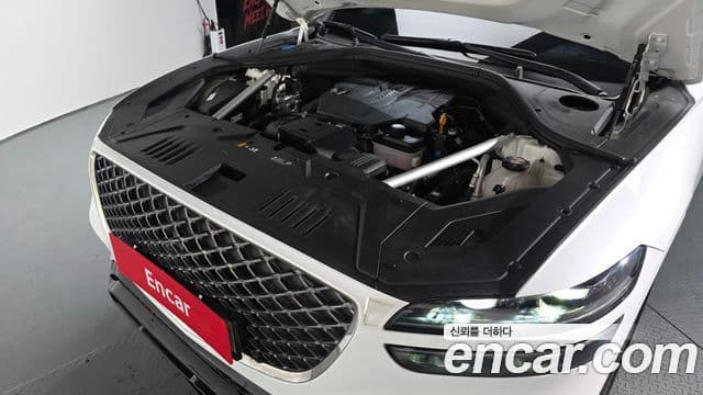 Genesis GV70, 2021 6