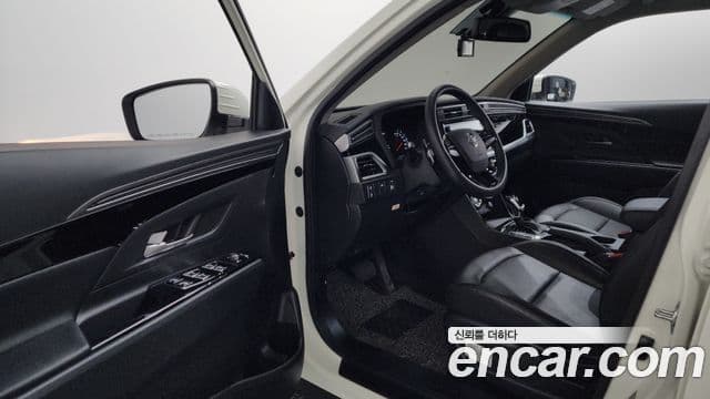 KG모빌리티(SsangYong) Beautiful Korando бензин 1.5 2WD C5, 2022 10