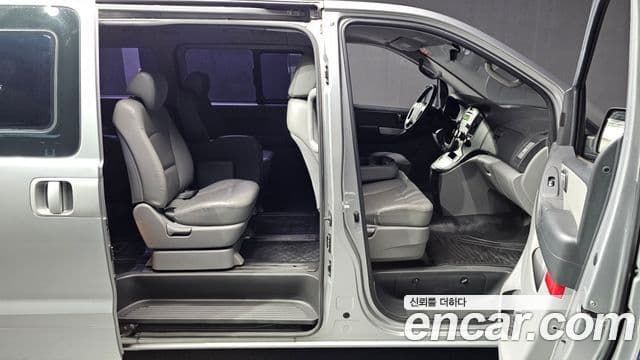 Hyundai Grand Starex CVX Luxury, 2015 11