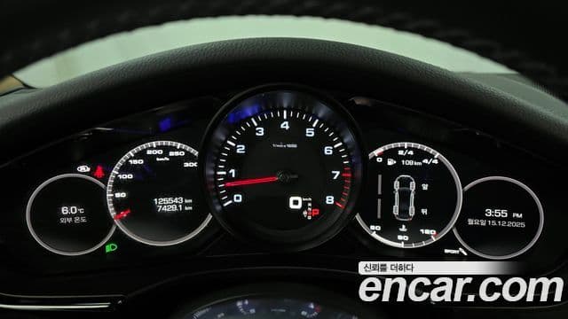 Porsche Panamera (971), 2018 8