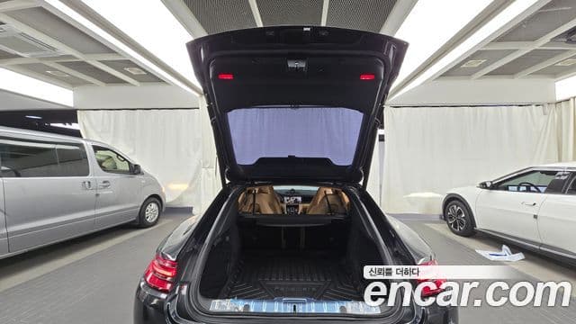 Porsche Panamera (971), 2018 20