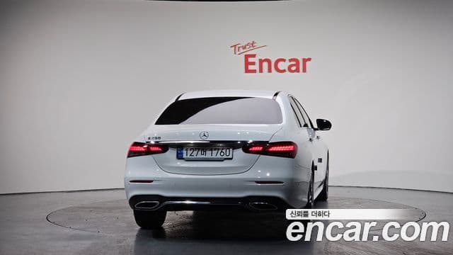 Mercedes-Benz E-класс W213 AMG Line, 2023 4