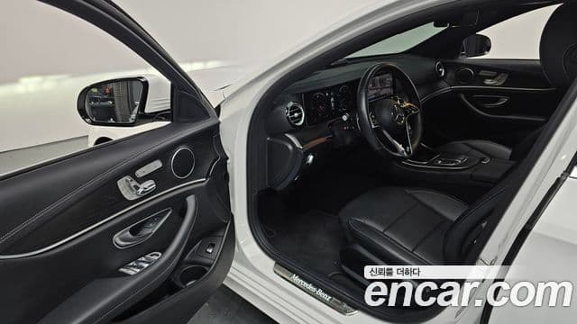 Mercedes-Benz E-класс W213 AMG Line, 2023 11