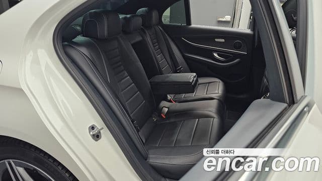 Mercedes-Benz E-класс W213 AMG Line, 2023 12