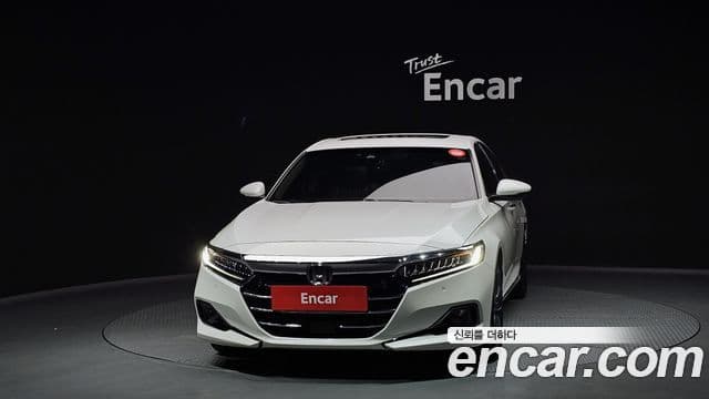 Honda Accord 10세대 1.5 турбо, 2021 3