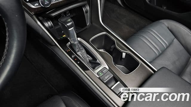 Honda Accord 10세대 1.5 турбо, 2021 9
