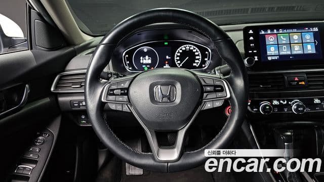 Honda Accord 10세대 1.5 турбо, 2021 13