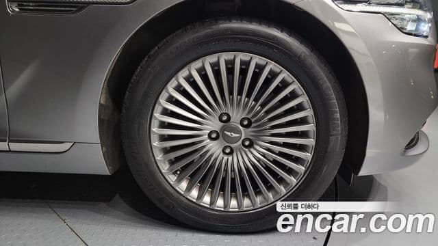 Genesis G90 Luxury, 2021 все фото