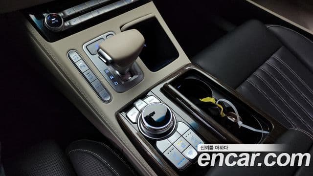 Genesis G90 Luxury, 2021 9