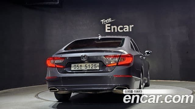Honda Accord 10세대 1.5 турбо, 2018 4