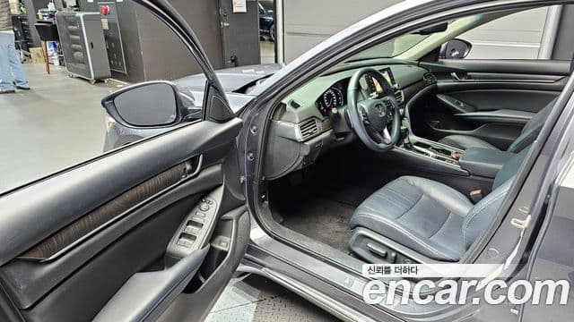 Honda Accord 10세대 1.5 турбо, 2018 10