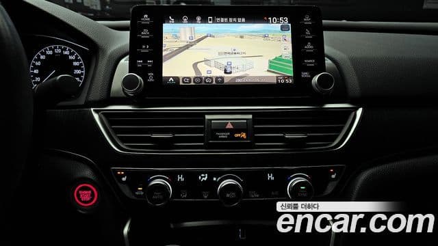 Honda Accord 10세대 1.5 турбо, 2018 14