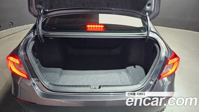 Honda Accord 10세대 1.5 турбо, 2018 20