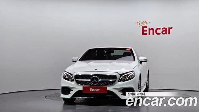Mercedes-Benz E-класс W213 E220d кабриолет, 2018 3