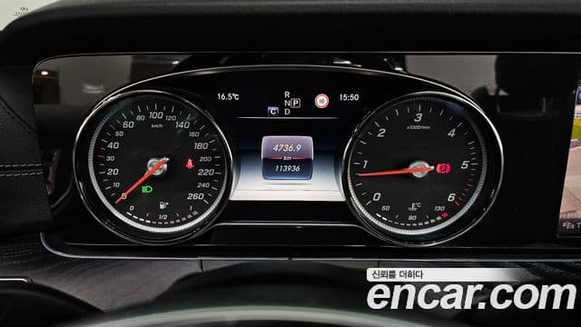 Mercedes-Benz E-класс W213 E220d кабриолет, 2018 8