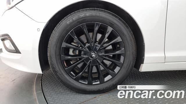 Hyundai LF Sonata LPI Smart(для людей с инвалидностью), 2015 все фото