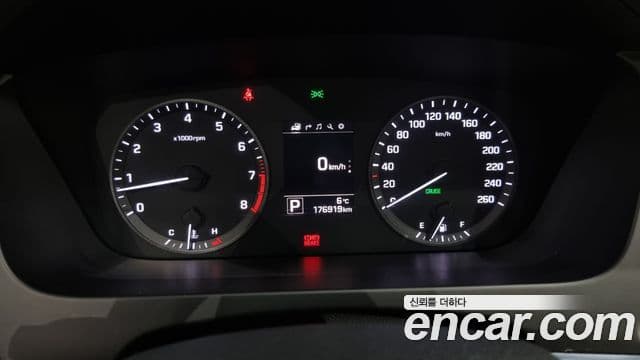 Hyundai LF Sonata LPI Smart(для людей с инвалидностью), 2015 8