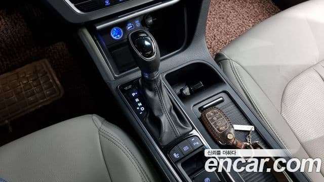 Hyundai LF Sonata LPI Smart(для людей с инвалидностью), 2015 9