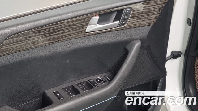 Hyundai LF Sonata LPI Smart(для людей с инвалидностью), 2015 17