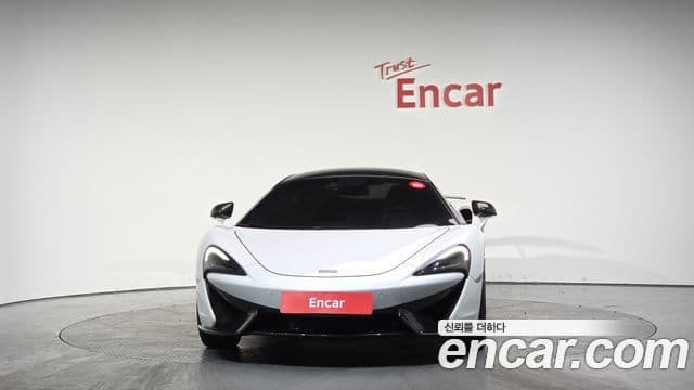 맥라렌 570S 3.8 купе, 2017 3