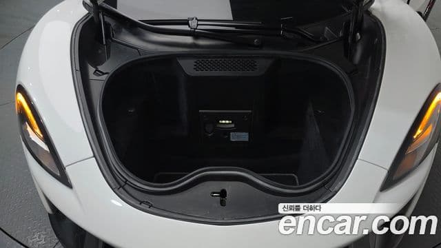 맥라렌 570S 3.8 купе, 2017 6