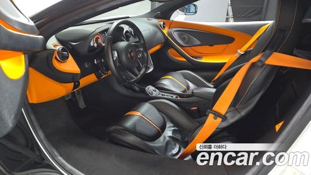 맥라렌 570S 3.8 купе, 2017 11