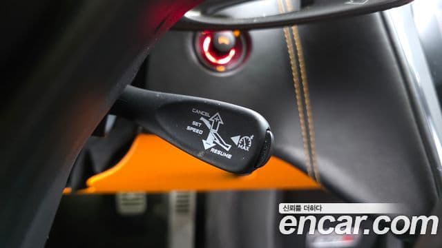 맥라렌 570S 3.8 купе, 2017 14