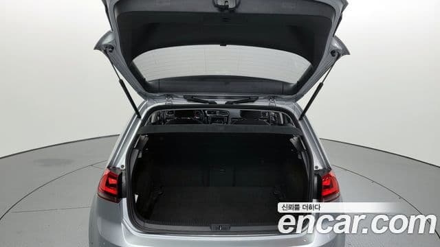 Volkswagen Гольф 7세대, 2014 20