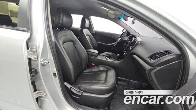 Kia K5 LPI Smart, 2013 11