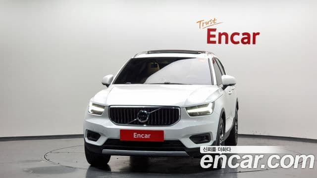 Volvo XC40 B4 Inscription, 2021 3