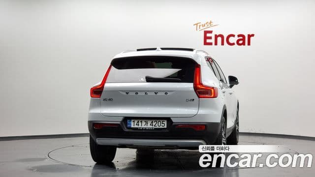 Volvo XC40 B4 Inscription, 2021 4