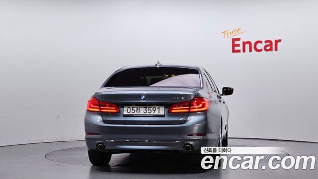 BMW 5시리즈 (G30) 520d Luxury Special Edition, 2018 4