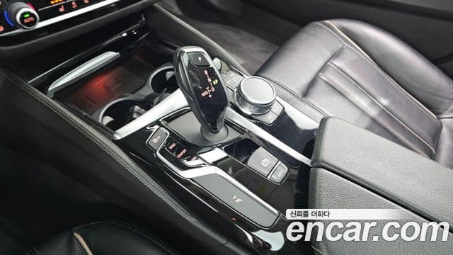 BMW 5시리즈 (G30) 520d Luxury Special Edition, 2018 9
