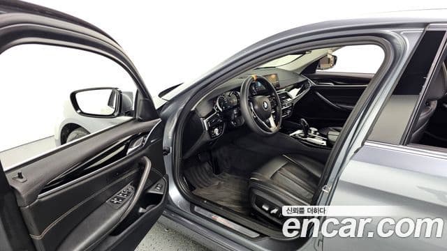 BMW 5시리즈 (G30) 520d Luxury Special Edition, 2018 10