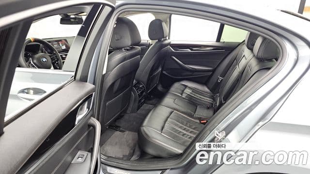 BMW 5시리즈 (G30) 520d Luxury Special Edition, 2018 12