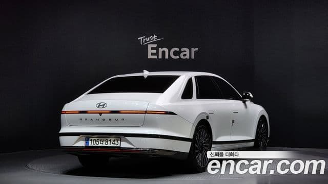 Hyundai Grandeur (GN7) Calligraphy, 2023 2