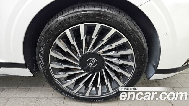 Hyundai Grandeur (GN7) Calligraphy, 2023 все фото