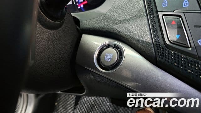 Hyundai i40 살룬 PYL, 2014 18