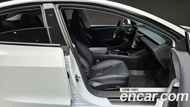 Tesla модель 3 Long Range, 2025 10