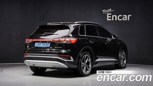 Audi Q4 e-Tron (F4) Premium, 2022 2